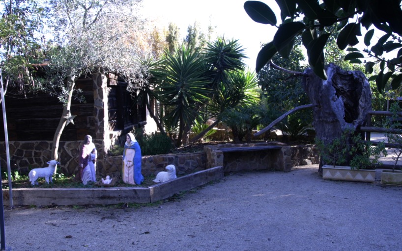 [1] 211208 logos zoo, jpg, 3 images, IMG_4458 - IMG_4460 - 818x512 - SCUL-Smartblend.jpg - Toujours très religieux le portugal :) à l'entrée